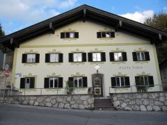 Fassadengestaltung mit Schrift.jpg